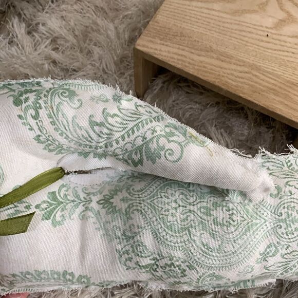 Handmade Cottage-core Country Distressed Edge Style Rabbit Throw Accent Pillow - Picture 7 of 16